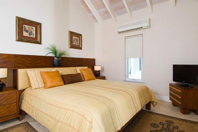Pelican Beach Hotel Whitby Εξωτερικό φωτογραφία